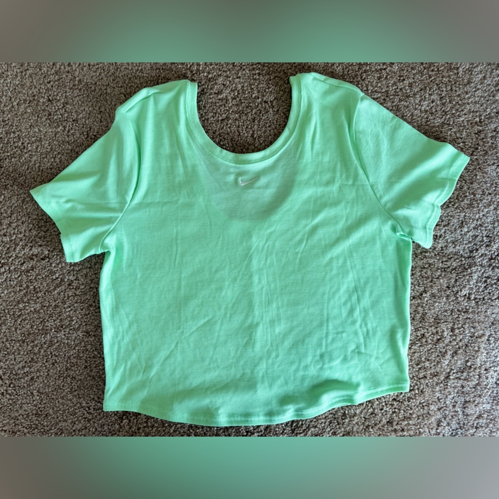 Nike Light Green Tee💚💚